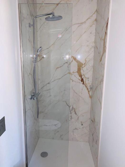 Vetriera41 Apartman Castelbuono Kültér fotó