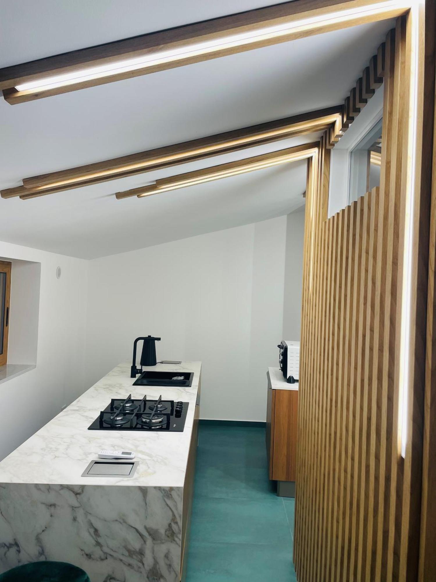 Vetriera41 Apartman Castelbuono Kültér fotó
