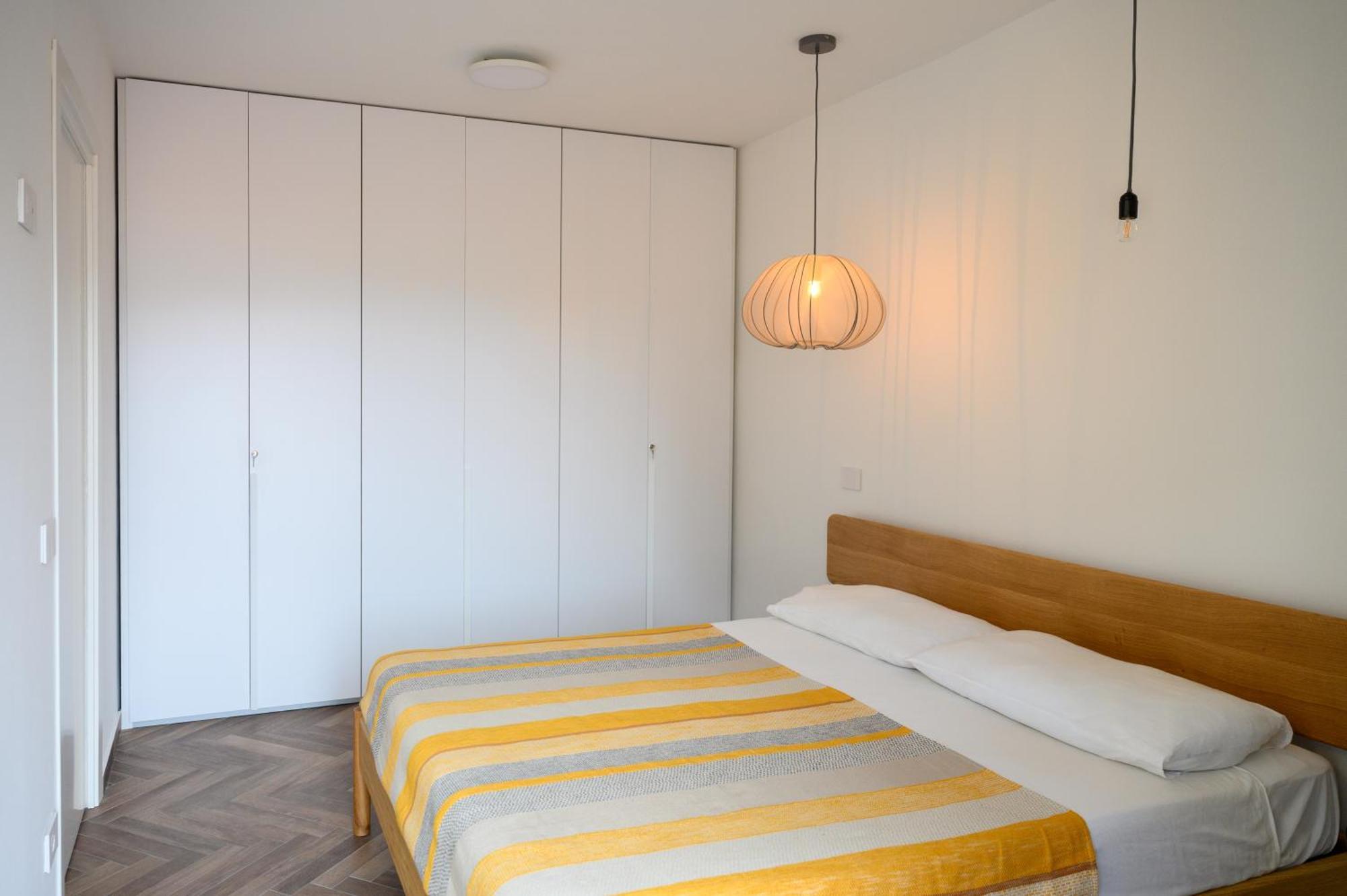 Vetriera41 Apartman Castelbuono Kültér fotó
